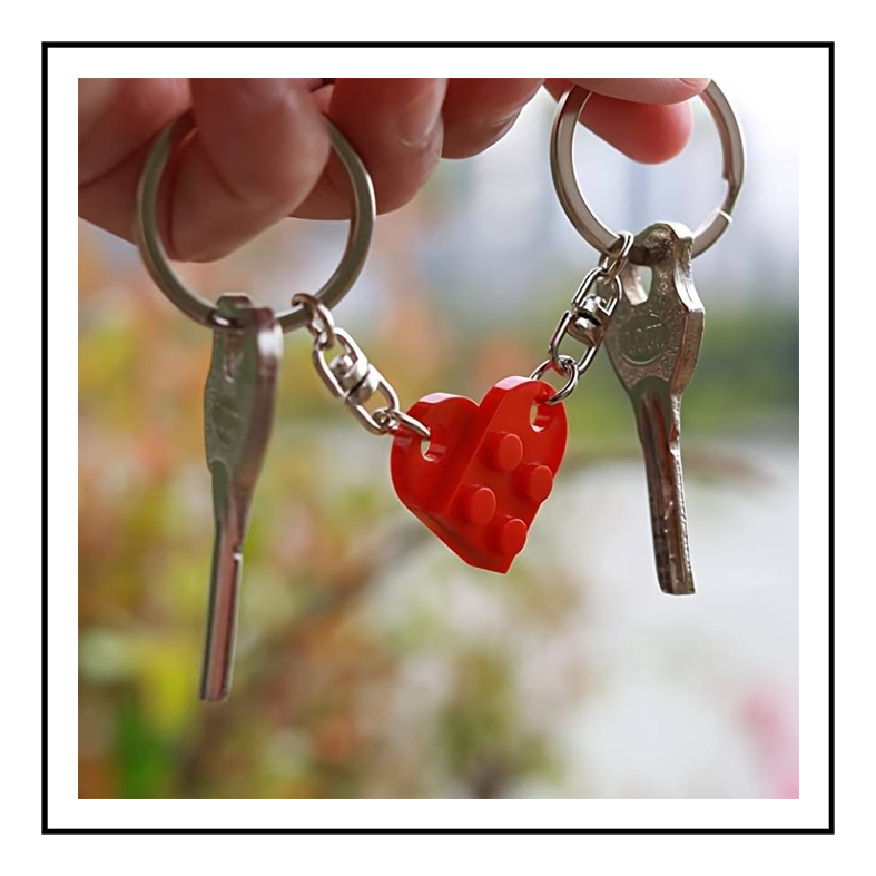 Lego heart keyring top